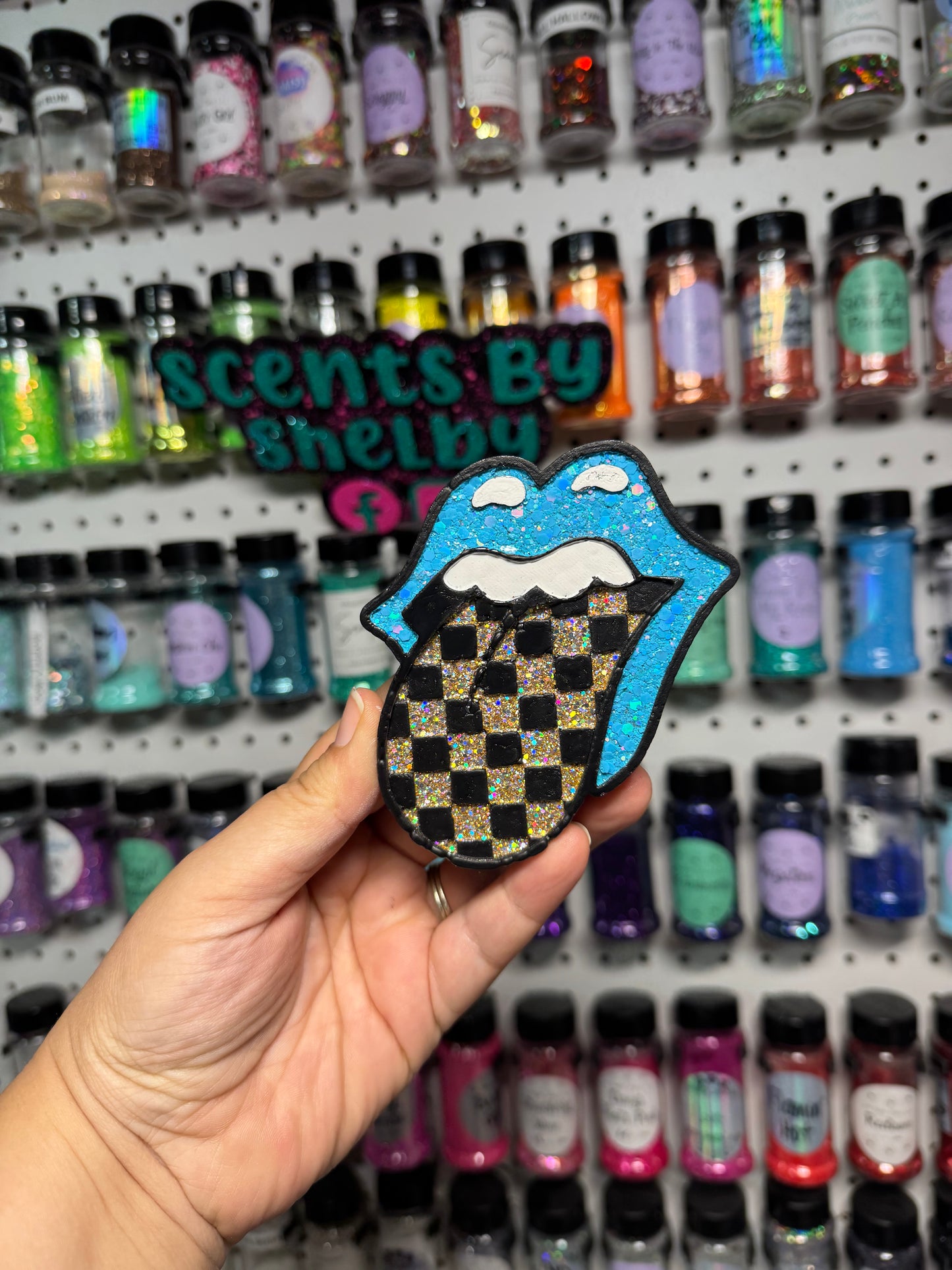 Checkered Tongue